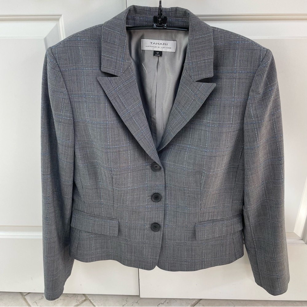 Tahari ASL 3 Button Lined Long Sleeve Double Breasted Women’s Blazer Jacket